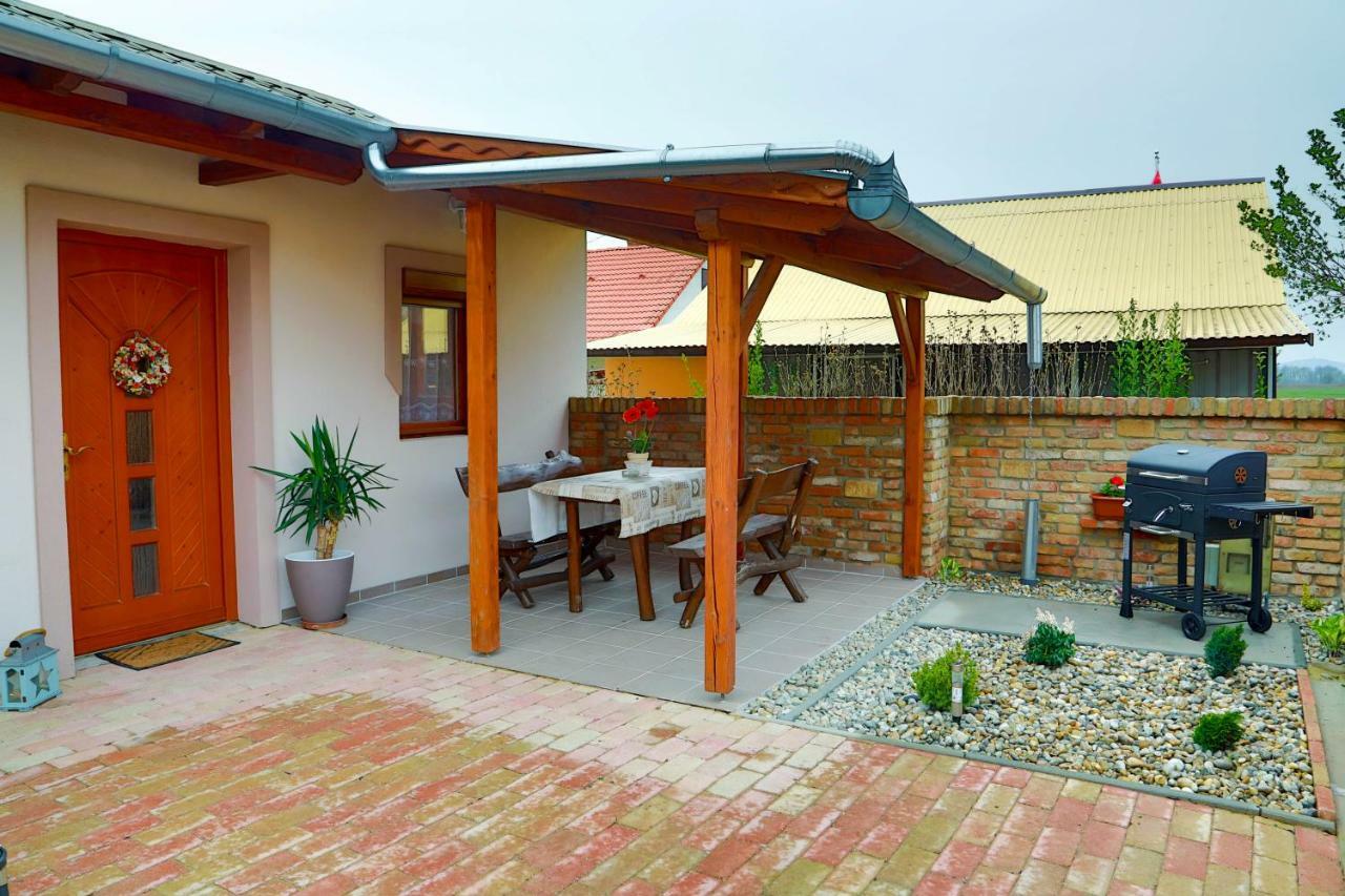 Jazmin Apartman Buzsák 외부 사진