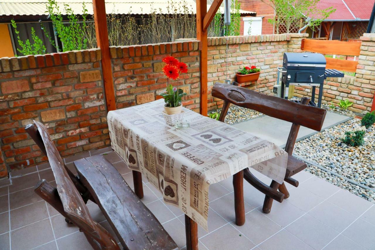 Jazmin Apartman Buzsák 외부 사진
